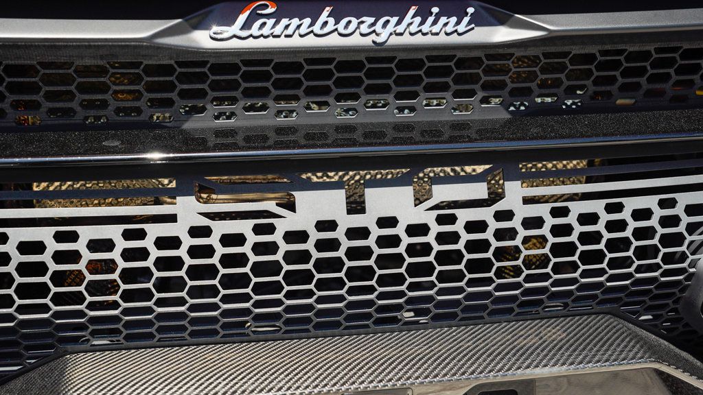 2022 Lamborghini Huracan STO Coupe - 22835943 - 44
