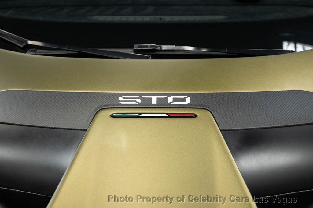 2022 Lamborghini Huracan STO Coupe - 23027103 - 17