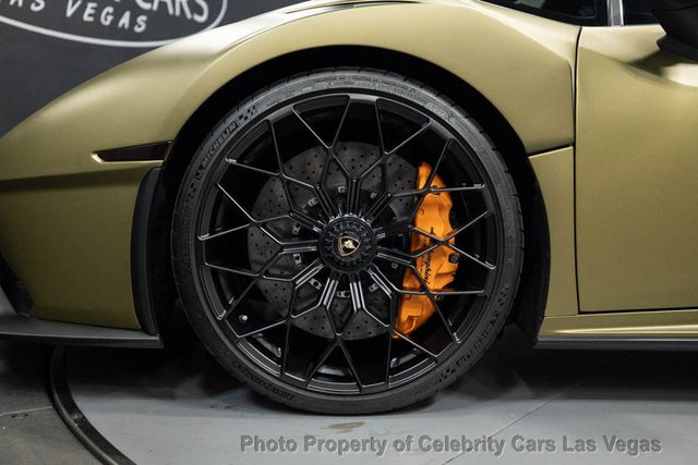 2022 Lamborghini Huracan STO Coupe - 23027103 - 24