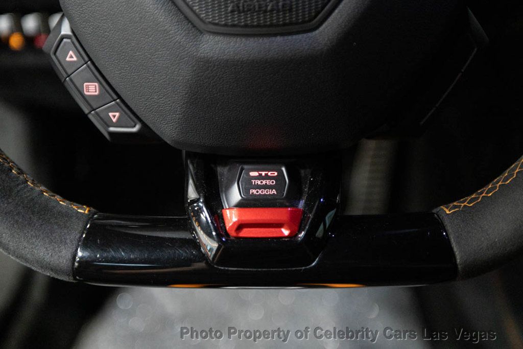2022 Lamborghini Huracan STO Coupe - 23027103 - 44
