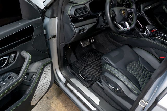 2022 Lamborghini Urus AWD - 22943192 - 16