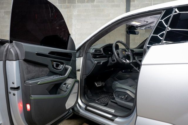 2022 Lamborghini Urus AWD - 22943192 - 29