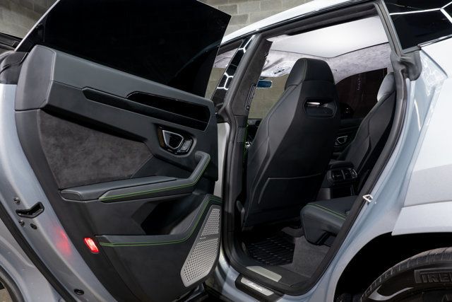 2022 Lamborghini Urus AWD - 22943192 - 35