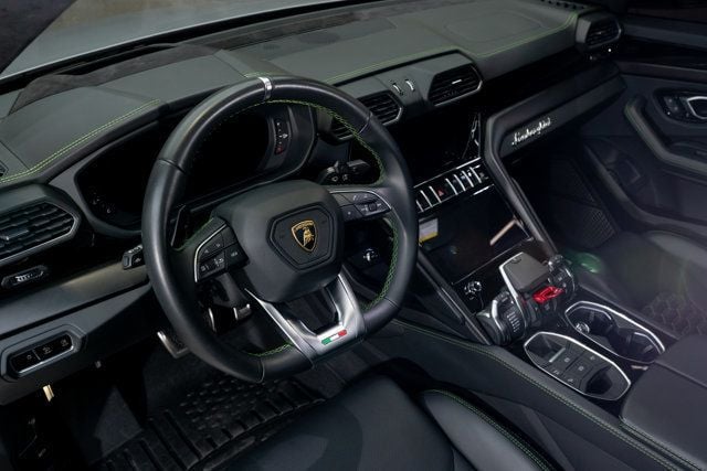 2022 Lamborghini Urus AWD - 22943192 - 7