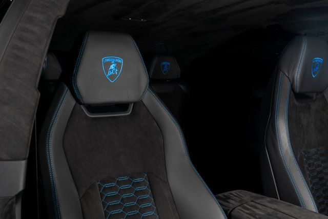 2022 Lamborghini Urus AWD - 22987713 - 16
