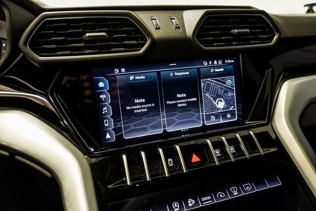 2022 Lamborghini Urus AWD - 23008305 - 24