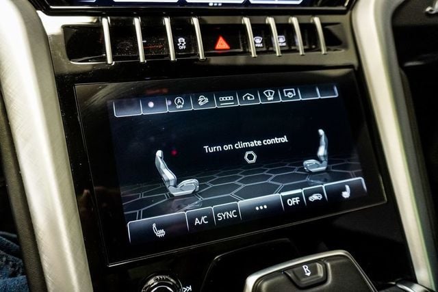 2022 Lamborghini Urus AWD - 23008305 - 25