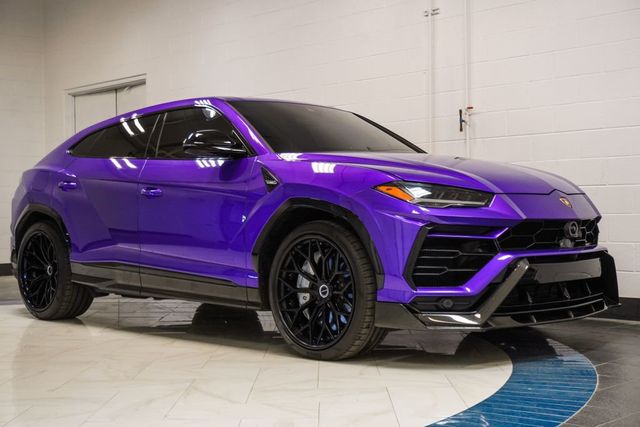 2022 Lamborghini Urus 4.0 V8's photo