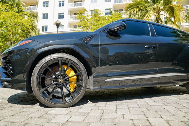 2022 Lamborghini Urus AWD - 22919705 - 12