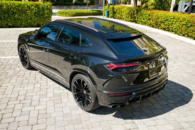 2022 Lamborghini Urus AWD - 22919705 - 20