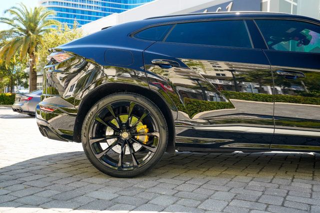 2022 Lamborghini Urus AWD - 22919705 - 30