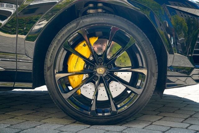 2022 Lamborghini Urus AWD - 22919705 - 34