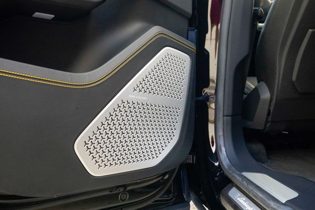 2022 Lamborghini Urus AWD - 22919705 - 65