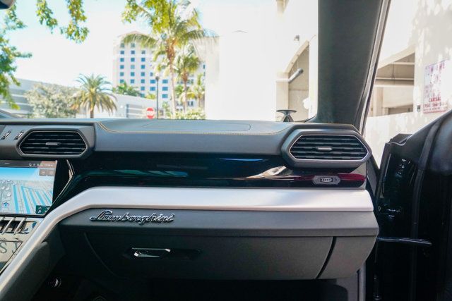 2022 Lamborghini Urus AWD - 22919705 - 81