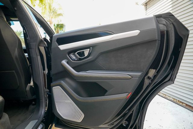 2022 Lamborghini Urus AWD - 22919705 - 84