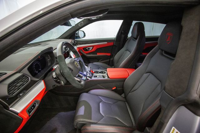 2022 Lamborghini Urus AWD - 23005705 - 17