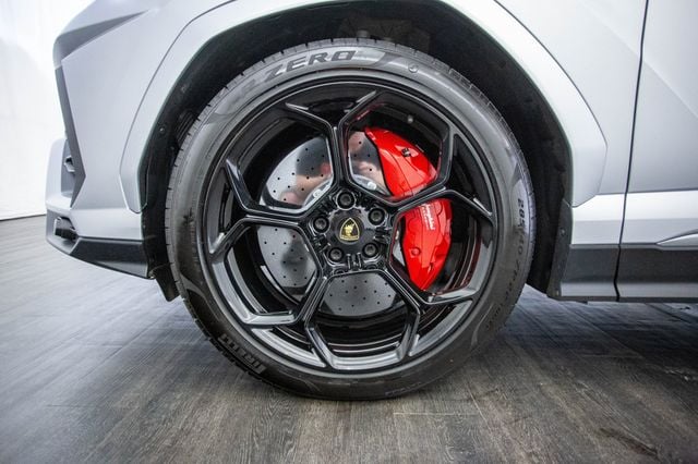 2022 Lamborghini Urus AWD - 23005705 - 44