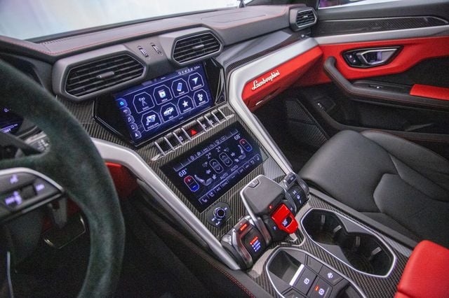 2022 Lamborghini Urus AWD - 23005705 - 51