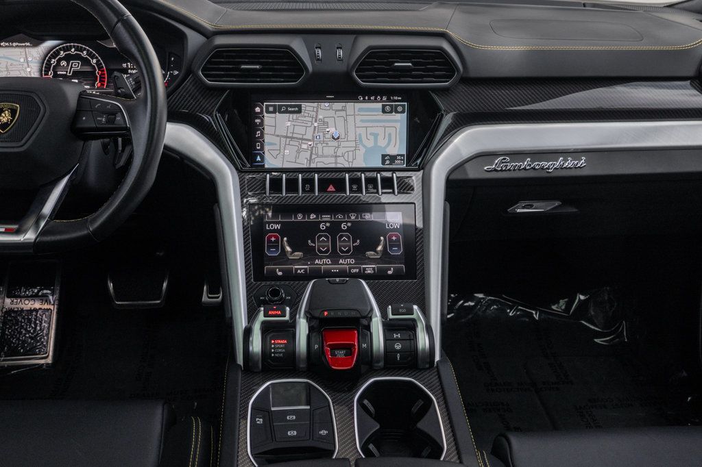 2022 Lamborghini Urus photo 18