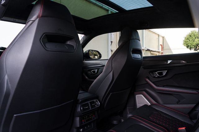 2022 Lamborghini Urus AWD - 22967682 - 18