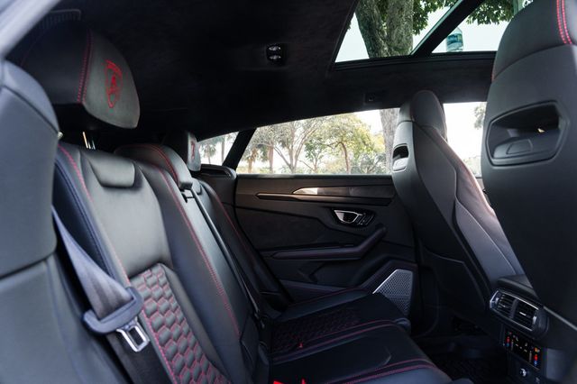 2022 Lamborghini Urus AWD - 22967682 - 23