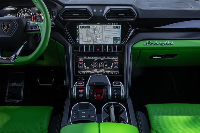 2022 Lamborghini Urus AWD - 23019734 - 17