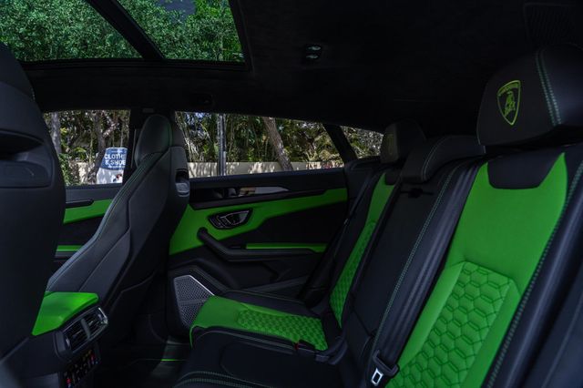 2022 Lamborghini Urus AWD - 23019734 - 23