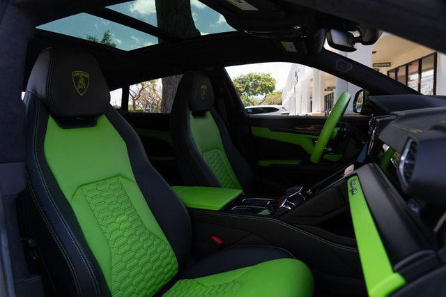 2022 Lamborghini Urus AWD - 23019734 - 28
