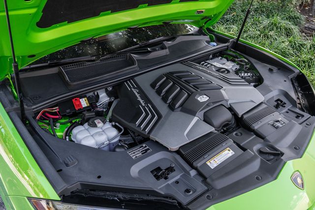 2022 Lamborghini Urus AWD - 23019734 - 32