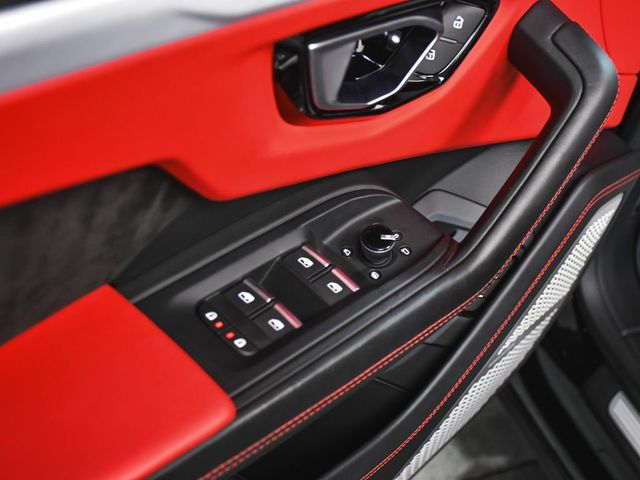 2022 Lamborghini Urus Base - 23013343 - 9