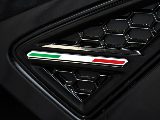 2022 Lamborghini Urus Base - 23013343 - 99