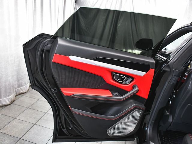 2022 Lamborghini Urus Base - 23013343 - 12