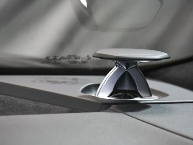 2022 Lamborghini Urus Base - 23013343 - 39