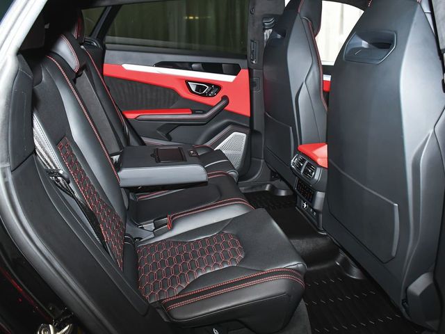 2022 Lamborghini Urus Base - 23013343 - 61