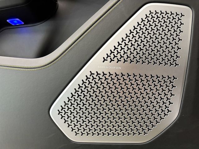 2022 Lamborghini Urus Base - 22963724 - 25