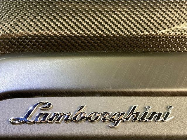 2022 Lamborghini Urus Base - 22963724 - 29