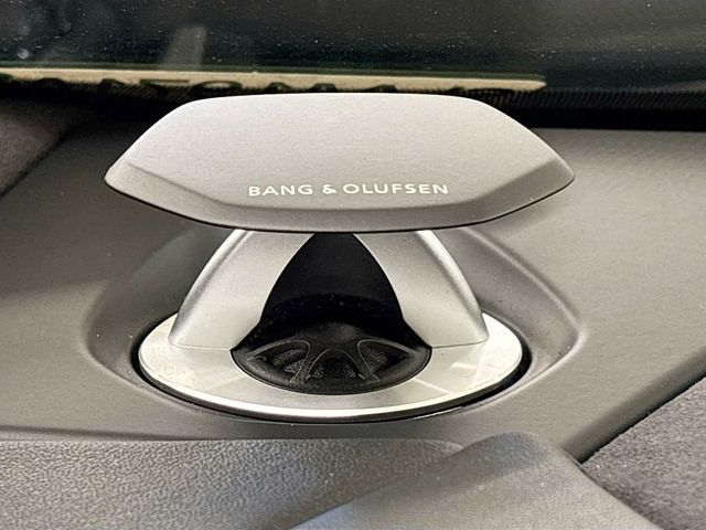 2022 Lamborghini Urus Base - 23001053 - 24