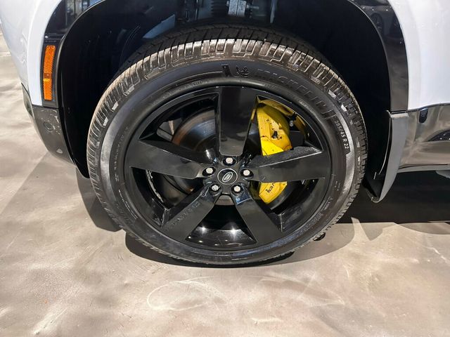 2022 Land Rover Defender 110/D-Dynamic HSE/LightBar/AirSuspension/BlackRoof/3rdRow - 23028200 - 9
