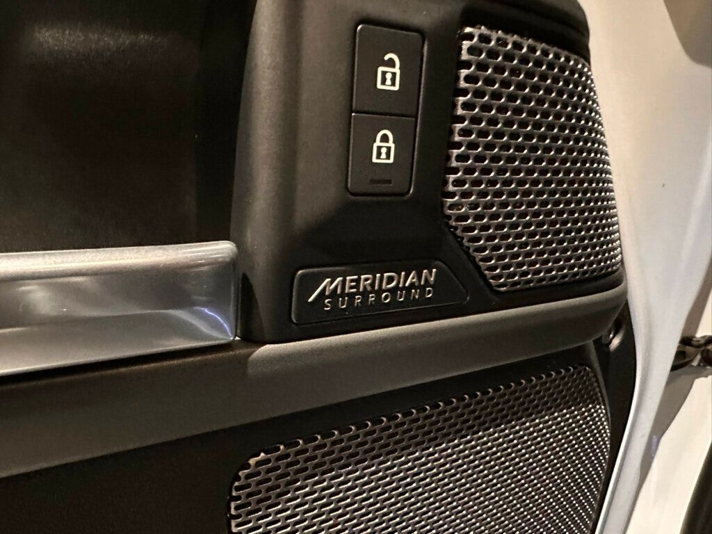 2022 Land Rover Defender 110/D-Dynamic HSE/LightBar/AirSuspension/BlackRoof/3rdRow - 23028200 - 14
