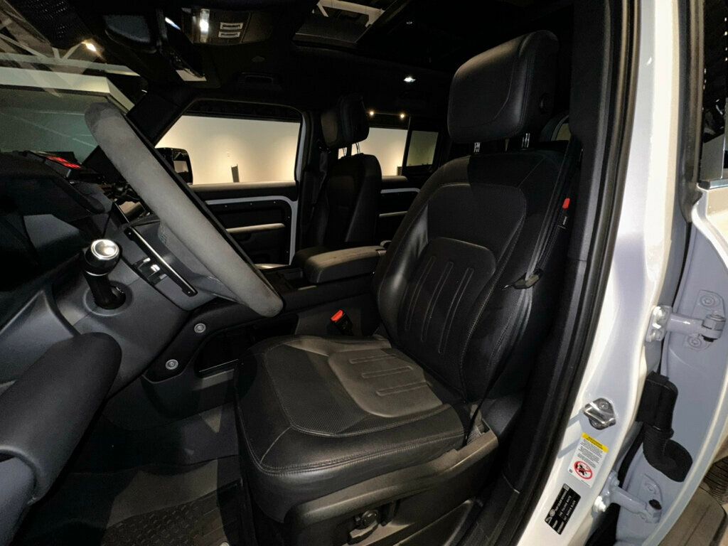 2022 Land Rover Defender 110/D-Dynamic HSE/LightBar/AirSuspension/BlackRoof/3rdRow - 23028200 - 16