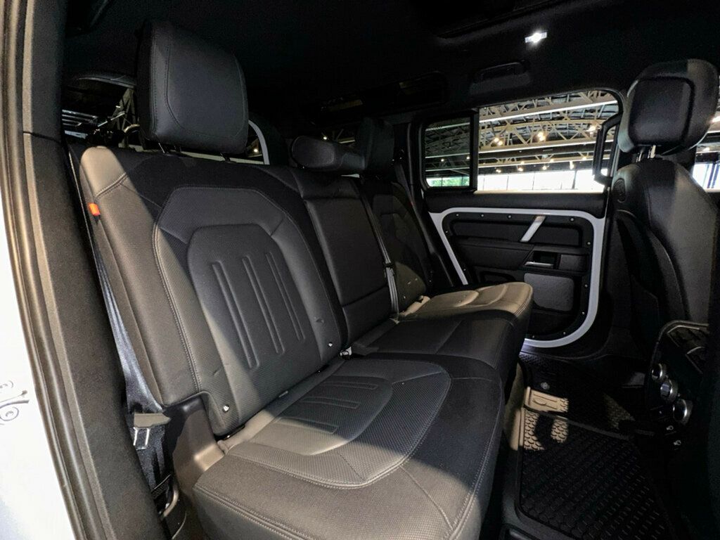 2022 Land Rover Defender 110/D-Dynamic HSE/LightBar/AirSuspension/BlackRoof/3rdRow - 23028200 - 30