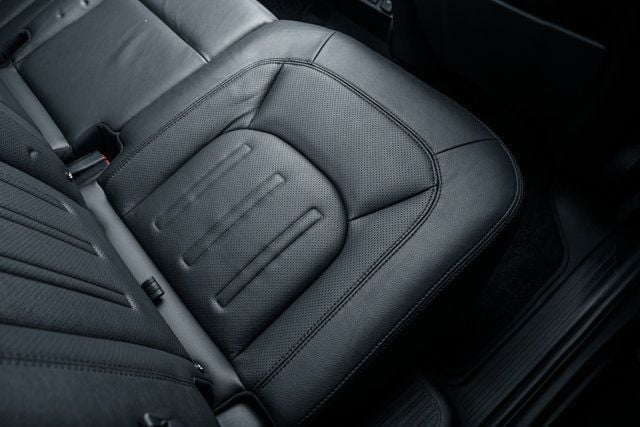 2022 Land Rover Defender 110 SE AWD - 22928671 - 26