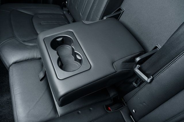 2022 Land Rover Defender 110 SE AWD - 22928671 - 27