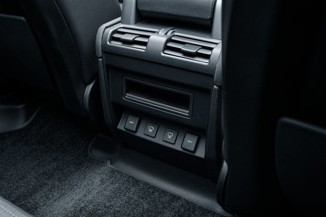 2022 Land Rover Defender 110 SE AWD - 22928671 - 28