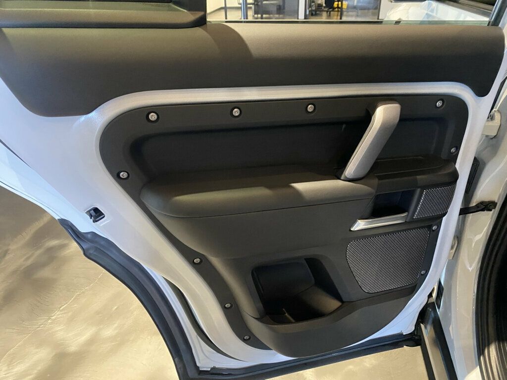 2022 Land Rover Defender 110/V8/AWD/18WayHtd&CldSeats/AdapCruise/360Cam/PanoRoof/NAV - 23048978 - 23
