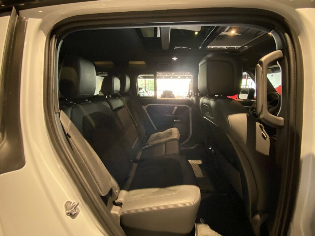 2022 Land Rover Defender 110/V8/AWD/18WayHtd&CldSeats/AdapCruise/360Cam/PanoRoof/NAV - 23048978 - 29