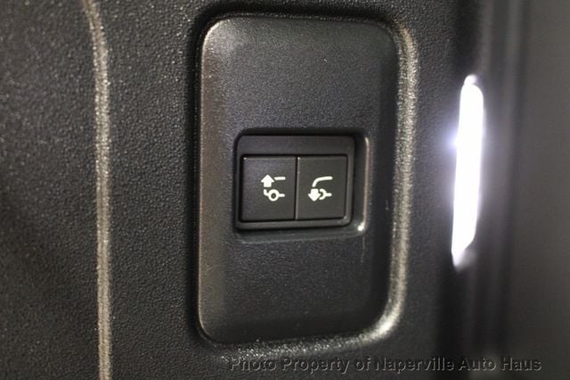 2022 Land Rover Defender 110 X AWD - 22999442 - 38