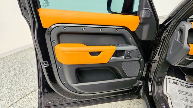 2022 Land Rover Defender 110 X AWD w/ Family Comfort, Extended Black Ext. & Towing Packs - 23009188 - 9