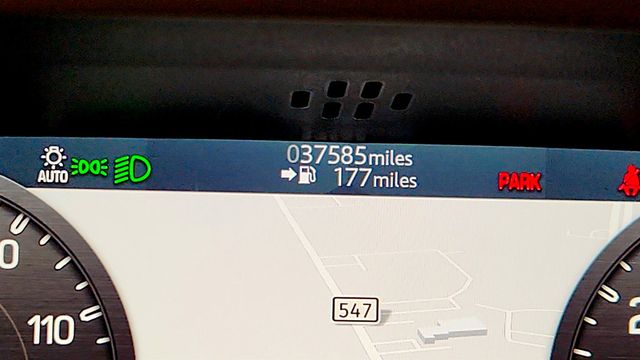 2022 Land Rover Defender 110 X AWD w/ Family Comfort, Extended Black Ext. & Towing Packs - 23009188 - 14