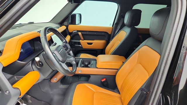 2022 Land Rover Defender 110 X AWD w/ Family Comfort, Extended Black Ext. & Towing Packs - 23009188 - 20